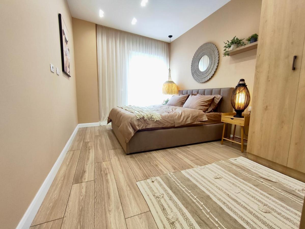 Ferienwohnung Modern Style 2Br-Apt - 10Min To Skanderbeg Square Tirana Exterior foto